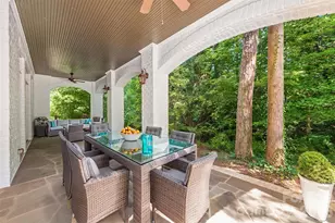 946 Laurel Creek Ln, Charlotte, NC 28211 - Photo 4