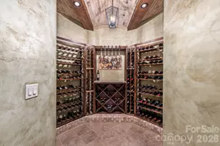 946 Laurel Creek Ln, Charlotte, NC 28211 - Photo 6