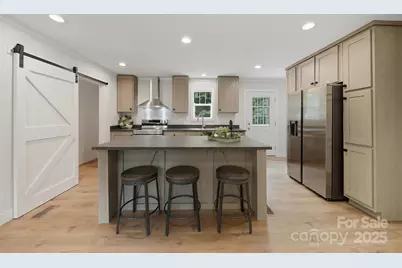 1411 Cliffside Place SE, Lenoir, NC 28645 - Photo 6