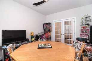 5219 Larewood Dr, Charlotte, NC 28215 - Photo 32
