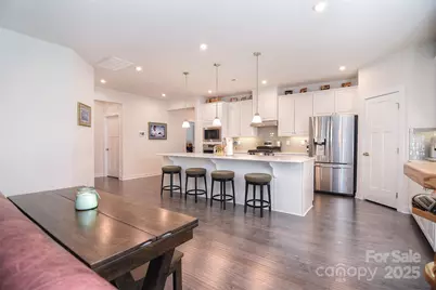 5219 Larewood Drive, Charlotte, NC 28215 - Photo 4