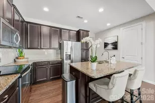 7223 Lochy Ln, Charlotte, NC 28278 - Photo 4