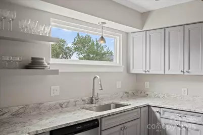 6610 Point Comfort Lane, Charlotte, NC 28226 - Photo 14