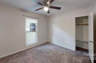 5921 Falstaff Dr, Charlotte, NC 28227 - Photo 10