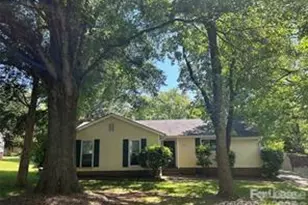 5921 Falstaff Dr, Charlotte, NC 28227 - Photo 1