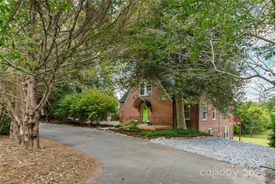 1205 E Union Street, Morganton, NC 28655 - Photo 2