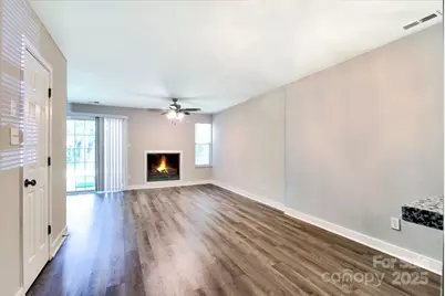 6129 Windsor Gate Lane, Charlotte, NC 28215 - Photo 4