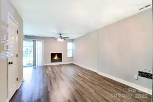 6129 Windsor Gate Ln, Charlotte, NC 28215 - Photo 4