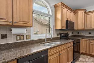 39 Pacifico Dr, Asheville, NC 28806 - Photo 10