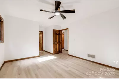 402 Woodfield Drive, Asheville, NC 28803 - Photo 18