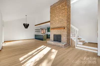 402 Woodfield Drive, Asheville, NC 28803 - Photo 2