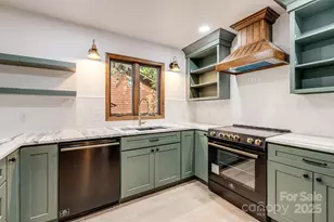 402 Woodfield Dr, Asheville, NC 28803 - Photo 10