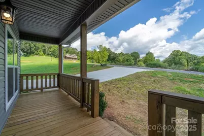 381 Scenic Ridge Circle, Franklin, NC 28734 - Photo 4