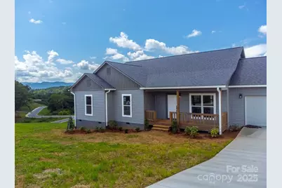 381 Scenic Ridge Circle, Franklin, NC 28734 - Photo 2