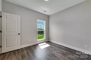 381 Scenic Rdg Cir, Franklin, NC 28734 - Photo 22