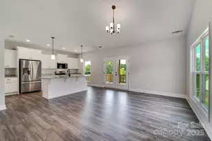 381 Scenic Rdg Cir, Franklin, NC 28734 - Photo 10