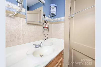 731 E Center Avenue, Mooresville, NC 28115 - Photo 16