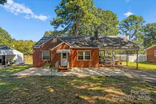 1222 E Park Dr, Gastonia, NC 28054 - Photo 1