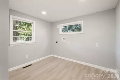 901 W Elm Street, Shelby, NC 28150 - Photo 8