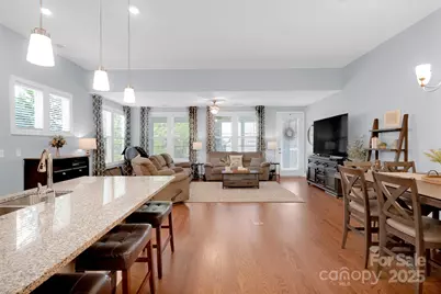 8206 Festival Way, Charlotte, NC 28215 - Photo 10