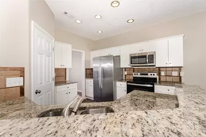 9012 Hedge Maple Road, Charlotte, NC 28269 - Photo 6