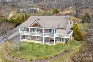 140 Debbie Loop, Waynesville, NC 28786 - Photo 2