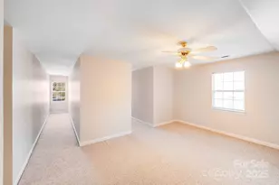 10437 Rougemont Ln, Charlotte, NC 28277 - Photo 38