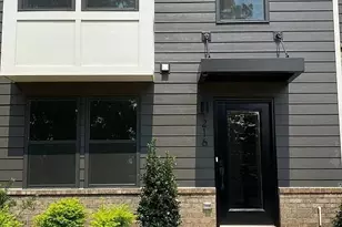 216 Russell Br Ln, Charlotte, NC 28211 - Photo 2