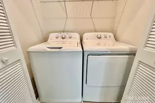 216 Russell Br Ln, Charlotte, NC 28211 - Photo 18