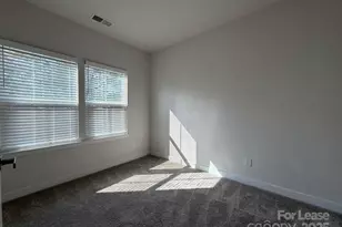 216 Russell Br Ln, Charlotte, NC 28211 - Photo 14