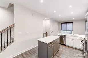 128 Music Hall Wy, Charlotte, NC 28203 - Photo 6