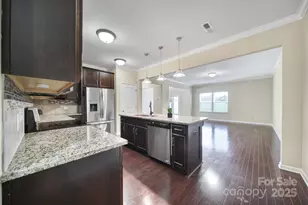 832 Summerlake Dr, Fort Mill, SC 29715 - Photo 4