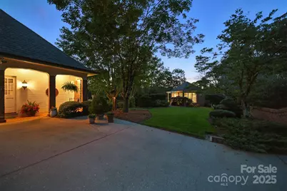 364 39th Avenue Drive NW, Hickory, NC 28601 - Photo 10