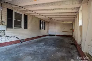 183 Hollywood St, Forest City, NC 28043 - Photo 6