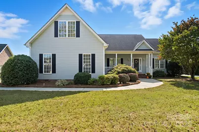 839 Meadow Drive, Oakboro, NC 28129 - Photo 2