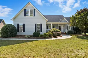 839 Meadow Dr, Oakboro, NC 28129 - Photo 2