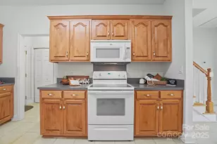 839 Meadow Dr, Oakboro, NC 28129 - Photo 16