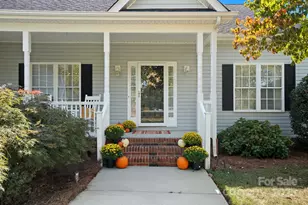 839 Meadow Dr, Oakboro, NC 28129 - Photo 4