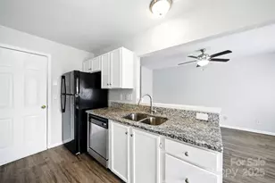 5334 Esther Ln, Charlotte, NC 28214 - Photo 14