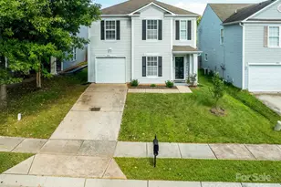 2737 Red Squirrel Trail, Charlotte, NC 28215 - Photo 2