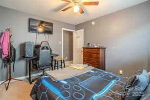 2737 Red Squirrel Trail, Charlotte, NC 28215 - Photo 28