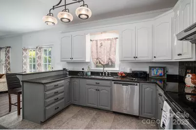 109 Nemans Cove, Cherryville, NC 28021 - Photo 8