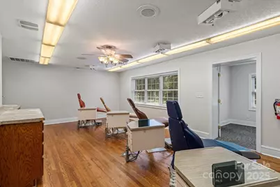 492 W Main Street, Forest City, NC 28043 - Photo 4