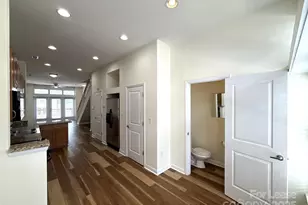 520 New Bern Station Ct, Charlotte, NC 28209 - Photo 8