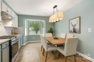 129 Exeter Ct, Hendersonville, NC 28791 - Photo 4