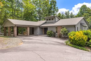 452 Cragmont Rd, Black Mountain, NC 28711 - Photo 2