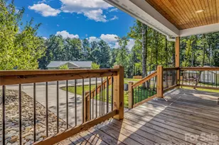 212 Walt Dr, Hendersonville, NC 28792 - Photo 10