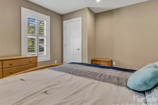 212 Walt Dr, Hendersonville, NC 28792 - Photo 36