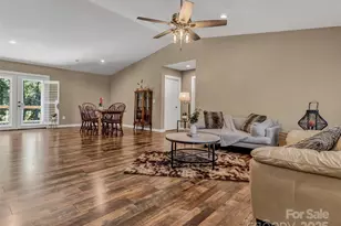 212 Walt Dr, Hendersonville, NC 28792 - Photo 14