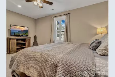 212 Walt Drive, Hendersonville, NC 28792 - Photo 30